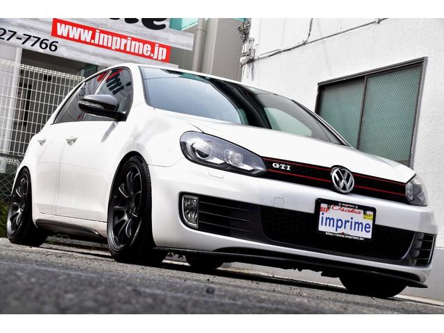 ゴルフ ＧＴＩ　新品車高調　新品ＥＮＫＥＩ　新品ピレリタイヤ　ノーマル車ベース　新品パーツカスタムコンプリート　新品フルタップ車高調　新品ＥＮＫＥＩ　ＰＦ０１　新品ピレリータイヤ　社外フロントリップ　社外カーボン調ミラー　ＨＤＤサイバーナビ　Ｂｌｕｅｔｏｏｔｈ（48枚目）