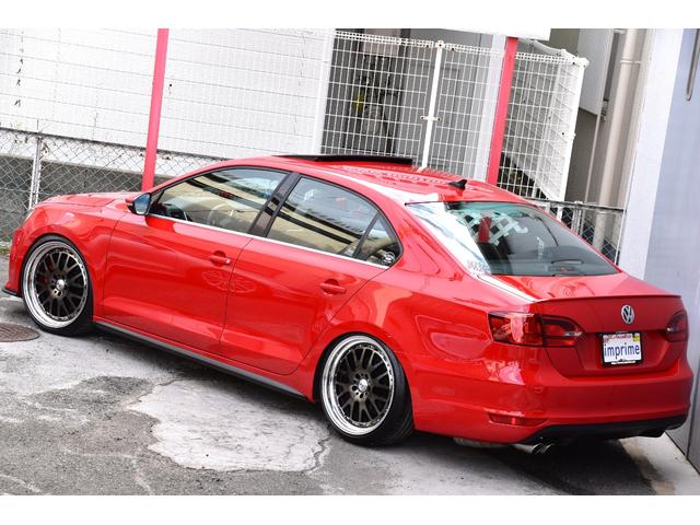 ＧＬＩ　２．０Ｔ　ＵＳ並行輸入車　左ハンドル　サンルーフ　日本未導入モデルＪＥＴＴＡ　ＭＫ６ＧＬＩ　ＵＳ並行輸入車　左ハンドル　サンルーフ　ＵＳマーカー　ルーフライニング張り替え済み　２．０Ｔターボ　６速ＤＳＧ　新品パーツカスタムコンプリート(13枚目)