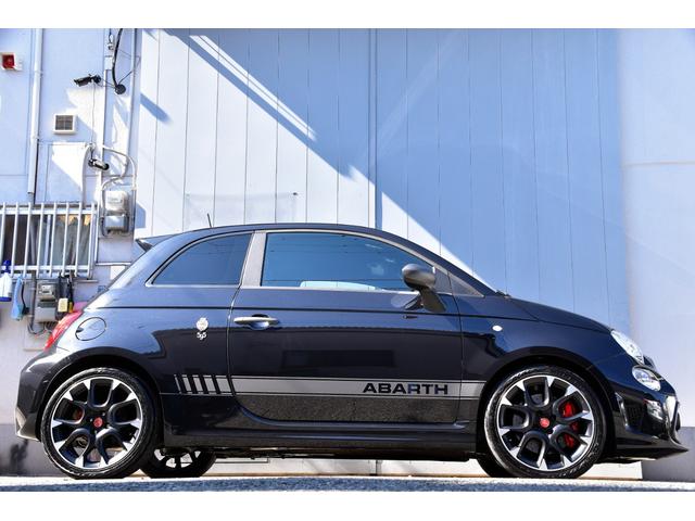 アバルト595 コンペティツィオーネ 左ハンドル 70周年記念車 左ハンドル 70th記念車 下取り車両 ワンオーナー 社外ディスプレイオーディオ コートテクトフロントガラス バックソナー レコードモンツァマフラー フロント&リアフォグランプ ブレンボ(7枚目)