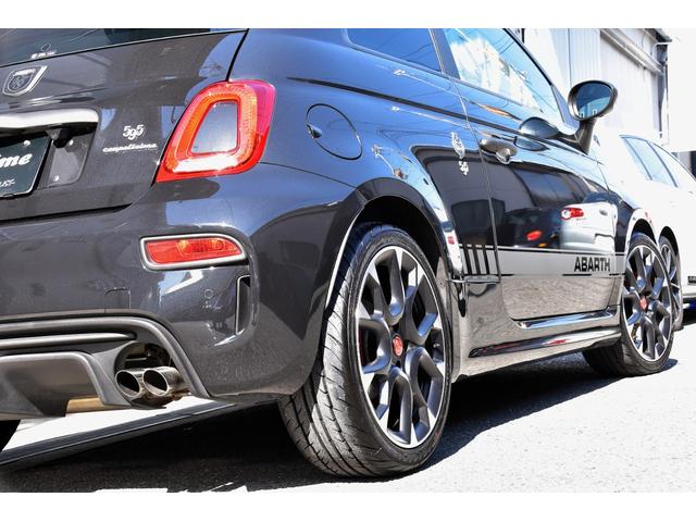 アバルト595 コンペティツィオーネ 左ハンドル 70周年記念車 左ハンドル 70th記念車 下取り車両 ワンオーナー 社外ディスプレイオーディオ コートテクトフロントガラス バックソナー レコードモンツァマフラー フロント&リアフォグランプ ブレンボ(35枚目)