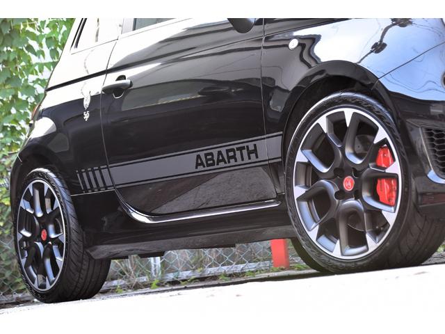 アバルト595 コンペティツィオーネ 左ハンドル 70周年記念車 左ハンドル 70th記念車 下取り車両 ワンオーナー 社外ディスプレイオーディオ コートテクトフロントガラス バックソナー レコードモンツァマフラー フロント&リアフォグランプ ブレンボ(59枚目)