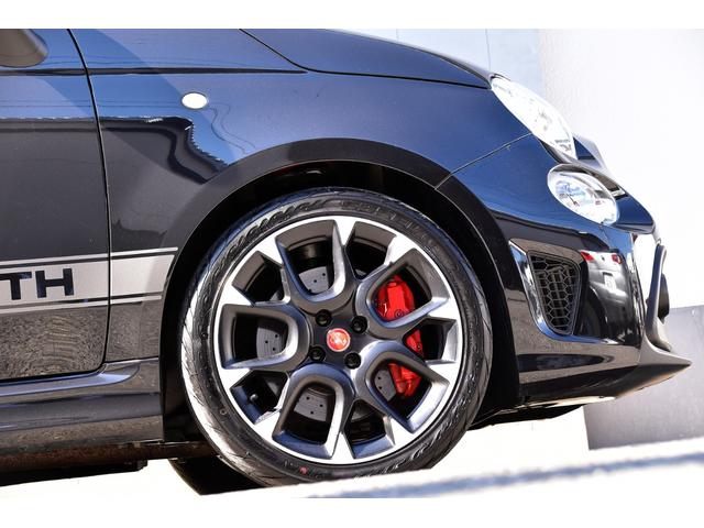 アバルト595 コンペティツィオーネ 左ハンドル 70周年記念車 左ハンドル 70th記念車 下取り車両 ワンオーナー 社外ディスプレイオーディオ コートテクトフロントガラス バックソナー レコードモンツァマフラー フロント&リアフォグランプ ブレンボ(75枚目)