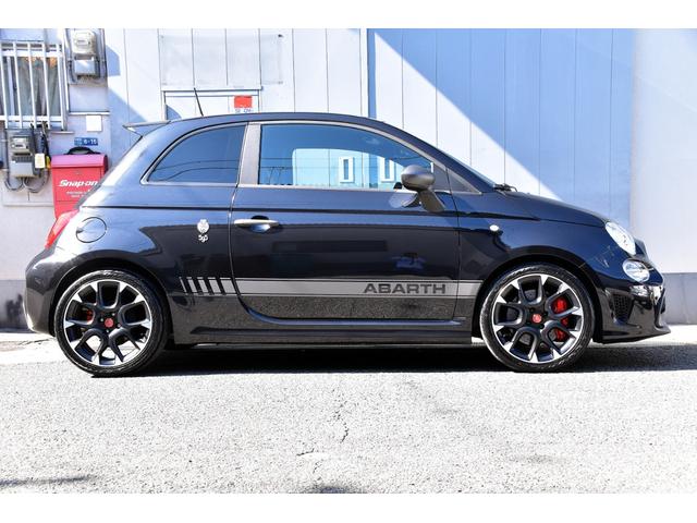 アバルト595 コンペティツィオーネ 左ハンドル 70周年記念車 左ハンドル 70th記念車 下取り車両 ワンオーナー 社外ディスプレイオーディオ コートテクトフロントガラス バックソナー レコードモンツァマフラー フロント&リアフォグランプ ブレンボ(77枚目)