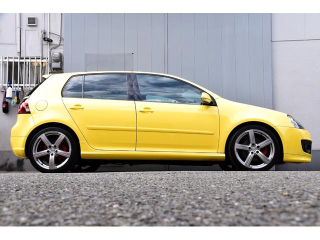 ゴルフ GTI ピレリ GTI ピレリ(5名) 1000台限定車!P-ZEROトレッドパターン専用シート!ピレリ専用チューニング!直噴ターボエンジン230ps!ピレリ限定専用18インチアルミホイール! シートヒーター 禁煙車(7枚目)