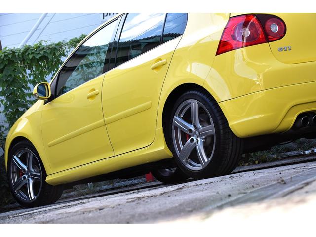 ゴルフ GTI ピレリ GTI ピレリ(5名) 1000台限定車!P-ZEROトレッドパターン専用シート!ピレリ専用チューニング!直噴ターボエンジン230ps!ピレリ限定専用18インチアルミホイール! シートヒーター 禁煙車(33枚目)