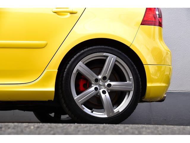 ゴルフ GTI ピレリ GTI ピレリ(5名) 1000台限定車!P-ZEROトレッドパターン専用シート!ピレリ専用チューニング!直噴ターボエンジン230ps!ピレリ限定専用18インチアルミホイール! シートヒーター 禁煙車(80枚目)