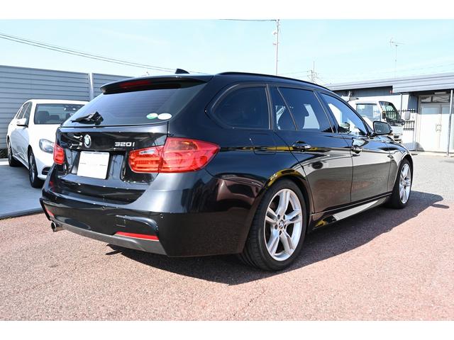 ３シリーズ ３２０ｉツーリング　Ｍスポーツ　ワンオーナー　禁煙車（4枚目）