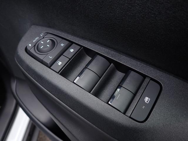 ヤリスクロス ハイブリッドＺ　純正８型ディスプレイオーディオ　Ｂｌｕｅｔｏｏｔｈオーディオ　全方位モニター　前後ドライブレコーダートヨタセーフティセンス　ＡＣＣ　レーンキープ　パーキングアシスト　ハーフレザー（24枚目）