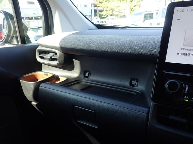 シエンタ ハイブリッドZ 純正10.5型ナビゲーション フルセグ Bluetoothオーディオ カープレイ対応 全方位モニター 両側パワースライドドア ビルドインETC2.0 前後ドライブレコーダー LEDオートライト(40枚目)