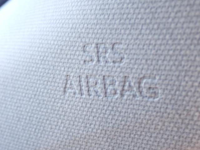 プリウス ＳセーフティプラスＩＩ　純正７型ナビ　全方位モニター　ＣＤ録音　ＤＶＤ　フルセグ　Ｂｌｕｅｔｏｏｔｈオーディオ　ビルドインＥＴＣ　社外フルエアロ　トヨタセーフティセンス　ブラインドスポットモニター（35枚目）