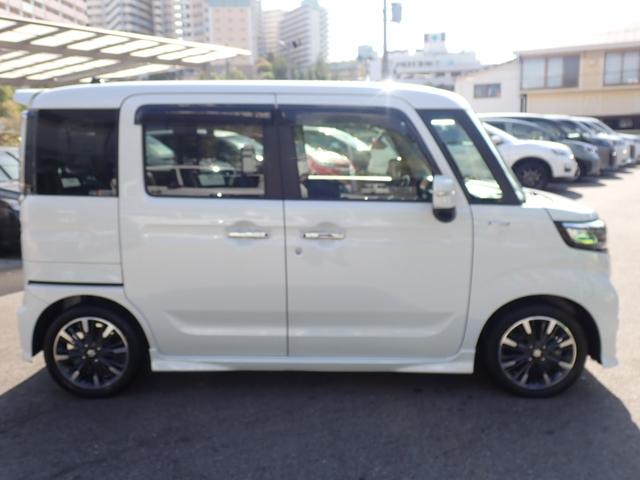 スペーシアカスタム ハイブリッドＸＳターボ　社外８型ナビ　フルセグ　ＣＤ　ＤＶＤ　Ｂｌｕｅｔｏｏｔｈオーディオ　バックカメラ　前後ドライブレコーダー　ビルドインＥＴＣ　両側パワースライドドア　運転席シートヒーター　スズキセーフティーサポート（16枚目）