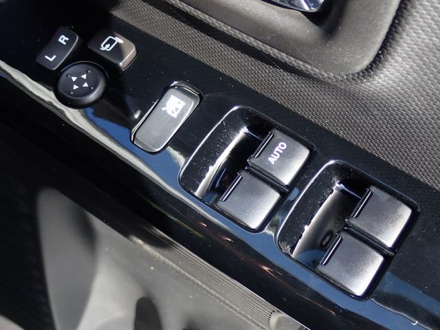 スペーシアカスタム ハイブリッドＸＳターボ　社外８型ナビ　フルセグ　ＣＤ　ＤＶＤ　Ｂｌｕｅｔｏｏｔｈオーディオ　バックカメラ　前後ドライブレコーダー　ビルドインＥＴＣ　両側パワースライドドア　運転席シートヒーター　スズキセーフティーサポート（22枚目）