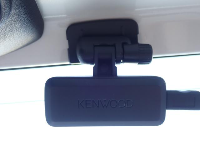 スペーシアカスタム ハイブリッドＸＳターボ　社外８型ナビ　フルセグ　ＣＤ　ＤＶＤ　Ｂｌｕｅｔｏｏｔｈオーディオ　バックカメラ　前後ドライブレコーダー　ビルドインＥＴＣ　両側パワースライドドア　運転席シートヒーター　スズキセーフティーサポート（23枚目）