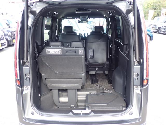 ステップワゴン ｅ：ＨＥＶスパーダ　純正９型ナビ　純正１０型フリップダウンモニター　フルセグ　ＣＤ録音　ＤＶＤ　Ｂｌｕｅｔｏｏｔｈオーディオ　バックカメラ　ビルドインＥＴＣ　両側パワースライドドア　ホンダセンシング（13枚目）