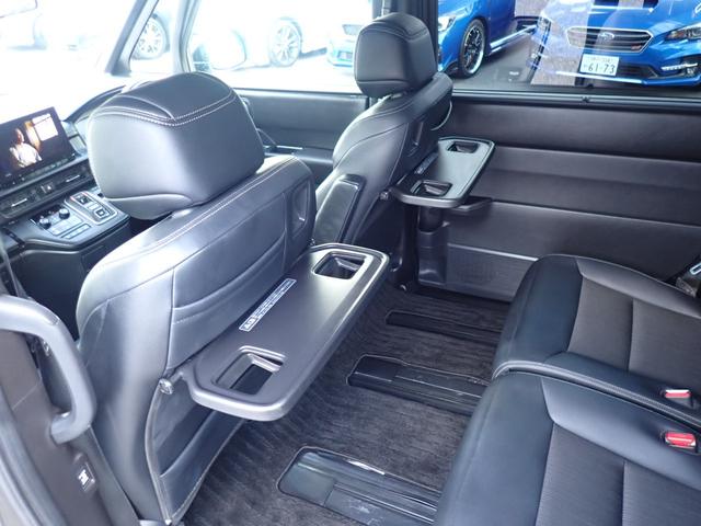 ステップワゴン ｅ：ＨＥＶスパーダ　純正９型ナビ　純正１０型フリップダウンモニター　フルセグ　ＣＤ録音　ＤＶＤ　Ｂｌｕｅｔｏｏｔｈオーディオ　バックカメラ　ビルドインＥＴＣ　両側パワースライドドア　ホンダセンシング（27枚目）