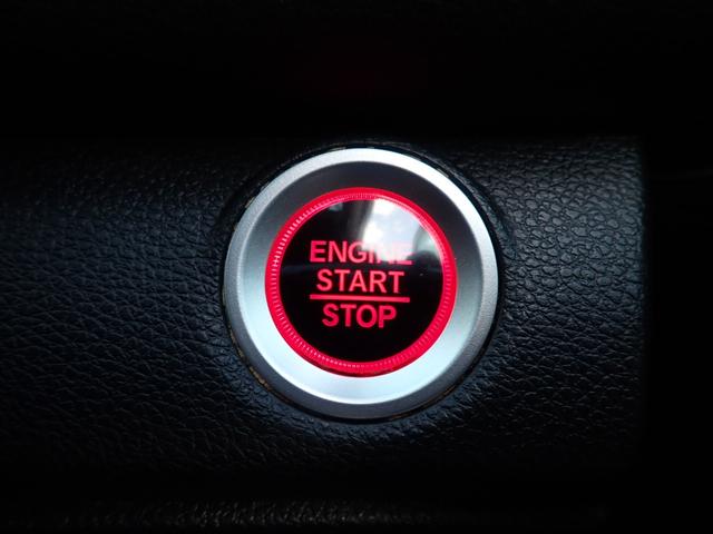 シビック ハッチバック　純正７型ナビ　ＣＤ　Ｂｌｕｅｔｏｏｔｈオーディオ　バックカメラ　ビルドイン２．０ＥＴＣ　純正フルエアロ　前席シートヒーター　前席パワーシート　ハーフレザーシート　リアスポイラー　ホンダセンシング（26枚目）