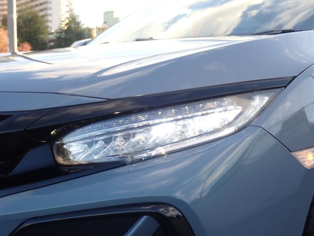 シビック ハッチバック　純正７型ナビ　ＣＤ　Ｂｌｕｅｔｏｏｔｈオーディオ　バックカメラ　ビルドイン２．０ＥＴＣ　純正フルエアロ　前席シートヒーター　前席パワーシート　ハーフレザーシート　リアスポイラー　ホンダセンシング（44枚目）