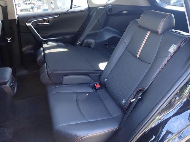 ＲＡＶ４ アドベンチャー　社外９インチナビ　トヨタセーフティセンス　ソフトレザーシート　ビルドインＥＴＣ　パワーバックドア　バックカメラ　前後ドライブレコーダー　ルーフレール　スマートルームミラー（8枚目）