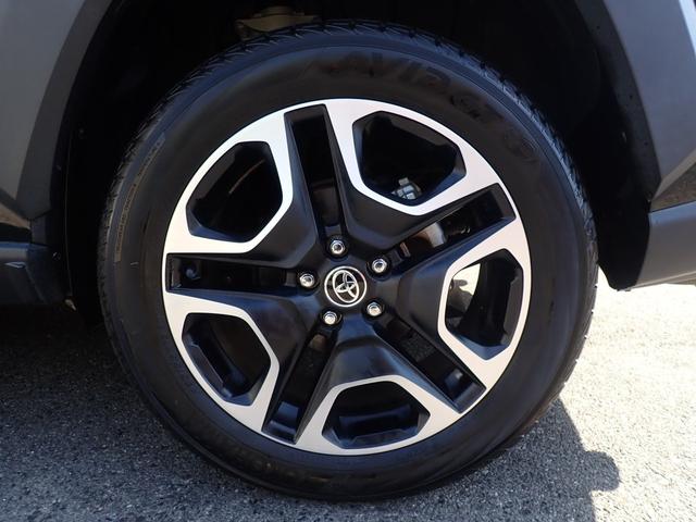 ＲＡＶ４ アドベンチャー　社外９インチナビ　トヨタセーフティセンス　ソフトレザーシート　ビルドインＥＴＣ　パワーバックドア　バックカメラ　前後ドライブレコーダー　ルーフレール　スマートルームミラー（43枚目）