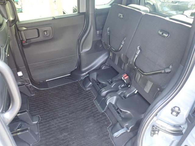 Ｎ－ＢＯＸカスタム コーディネートスタイル　ホンダセンシング　社外ナビゲーション　両側電動スライドドア　前後ドライブレコーダー　レザーシート　前席シートヒーター　クリアランスソナー　ルーフコンソール（9枚目）