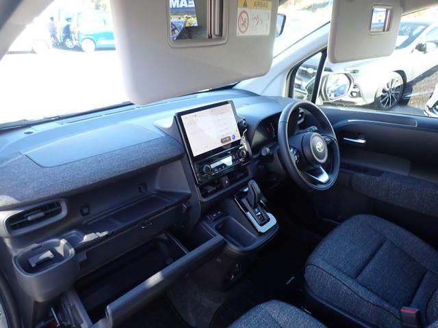 シエンタ ハイブリッドＺ　ワンオーナー車　純正１０型ナビゲーション　フルセグ　Ｂｌｕｅｔｏｏｔｈオーディオ　カープレイ対応　全方位モニター　両側パワースライドドア　前後ドライブレコーダー　ＥＴＣ２．０　ＡＨＢ（19枚目）