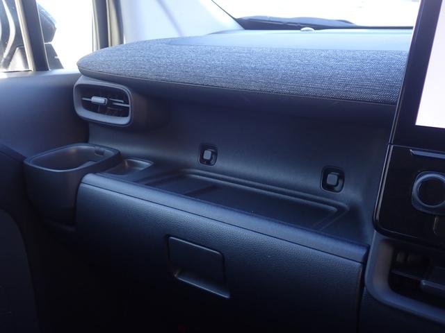 シエンタ ハイブリッドＺ　ワンオーナー車　純正１０型ナビゲーション　フルセグ　Ｂｌｕｅｔｏｏｔｈオーディオ　カープレイ対応　全方位モニター　両側パワースライドドア　前後ドライブレコーダー　ＥＴＣ２．０　ＡＨＢ（35枚目）