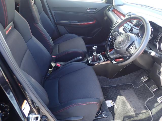 フロアマットやバイザーを新品に交換してご納車する前に交換する事も出来ます！この２つの交換で気分は新車です！フロアマットとバイザーセット　１９，８００円〜