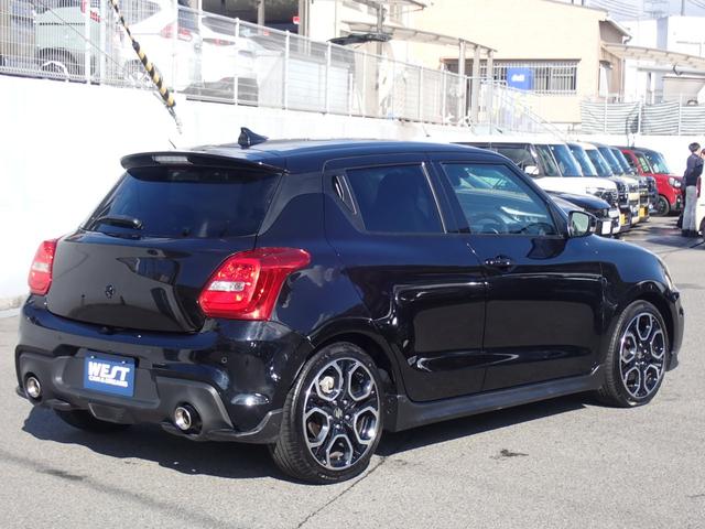 お客様に気に入ったお車を見つけて頂くために、車のドアの施錠は解放しております。使い心地や車内空間など使い心地など実際に車に乗り込みお選びください。