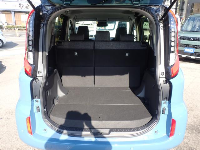 シエンタ ハイブリッドＺ　純正１０．５型ナビゲーション　フルセグ　Ｂｌｕｅｔｏｏｔｈオーディオ　ミラキャス　両側パワースライドドア　パーキングアシスト　トヨタセーフティセンス　ＡＣＣ　レーンキープ　ＡＨＢ（9枚目）