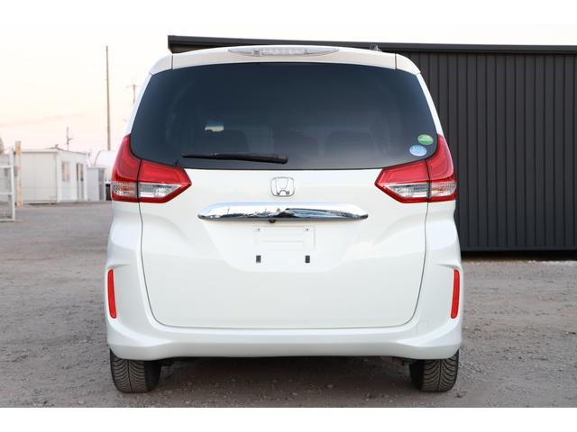 フリード G・ホンダセンシング 両側パワスラ スマートキー プッシュスタート クルーズコントロール 純正メモリーナビ フルセグTV バックカメラ ETC ドライブレコーダー(8枚目)