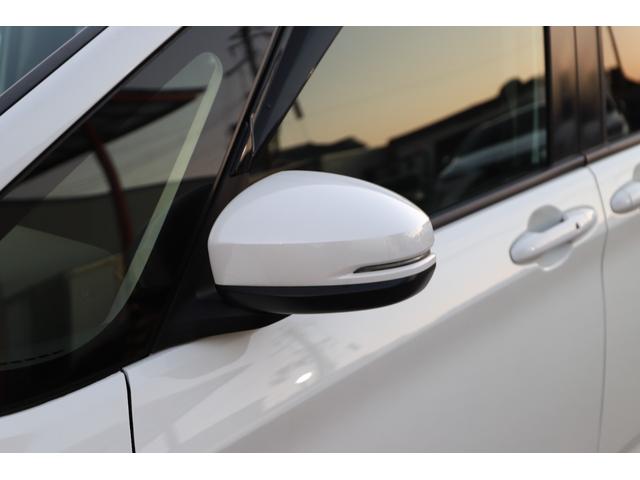 フリード G・ホンダセンシング 両側パワスラ スマートキー プッシュスタート クルーズコントロール 純正メモリーナビ フルセグTV バックカメラ ETC ドライブレコーダー(13枚目)