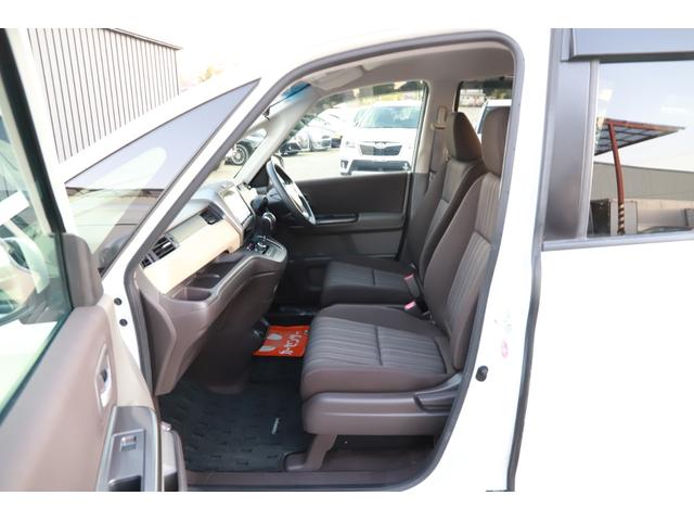 フリード G・ホンダセンシング 両側パワスラ スマートキー プッシュスタート クルーズコントロール 純正メモリーナビ フルセグTV バックカメラ ETC ドライブレコーダー(23枚目)