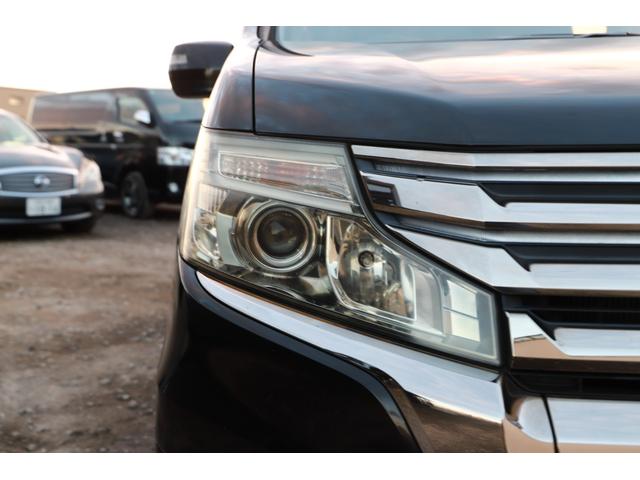 ステップワゴンスパーダ Ｚ　クールスピリット　両側パワスラ　キーレス　純正ナビ　地デジＴＶ　バックカメラ　ＥＴＣ　クルーズコントロール　純正１７インチＡＷ（14枚目）