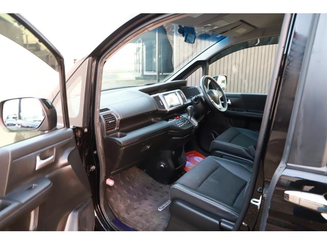 ステップワゴンスパーダ Ｚ　クールスピリット　両側パワスラ　キーレス　純正ナビ　地デジＴＶ　バックカメラ　ＥＴＣ　クルーズコントロール　純正１７インチＡＷ（24枚目）