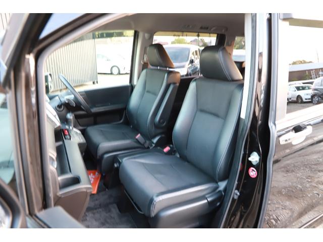 ステップワゴンスパーダ Ｚ　クールスピリット　両側パワスラ　キーレス　純正ナビ　地デジＴＶ　バックカメラ　ＥＴＣ　クルーズコントロール　純正１７インチＡＷ（25枚目）