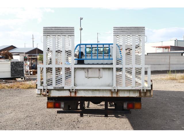 キャンター 積載車 積載車2000kg 6速MT 左格納ミラー(8枚目)