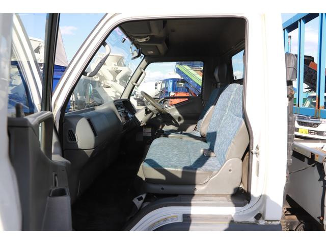 キャンター 積載車 積載車2000kg 6速MT 左格納ミラー(25枚目)