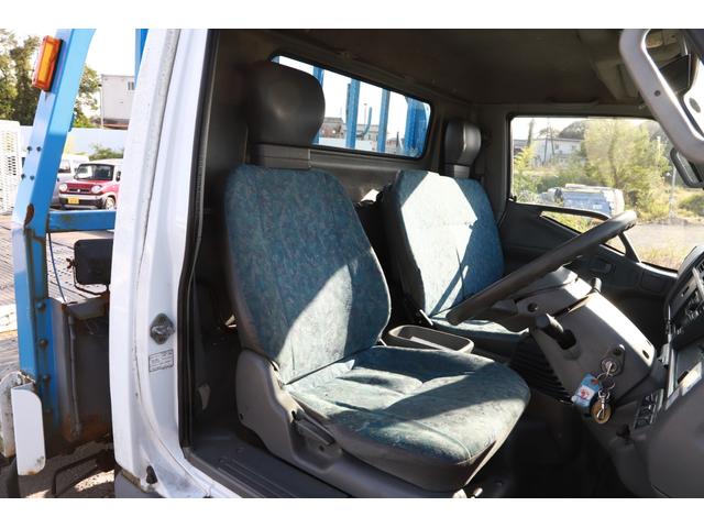 キャンター 積載車 積載車2000kg 6速MT 左格納ミラー(30枚目)