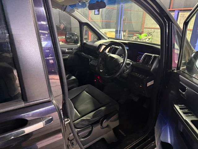 ステップワゴンスパーダ １２ヶ月保証付　Ｚ　ＨＤＤナビエディション　両側パワスラ　キーレス　純正ＨＤＤナビ　バックカメラ　ＥＴＣ　ドライブレコーダー　純正１６インチＡＷ（6枚目）