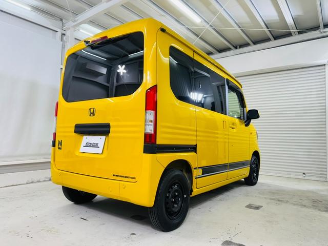 N-VAN+スタイル ファン・ターボ ナビTVBluetoothバックカメラETC ドラレコ ルーフコンソール サイドデカール ブラッククロームエンブレム LEDライト LEDフォグ リアフィルム(6枚目)