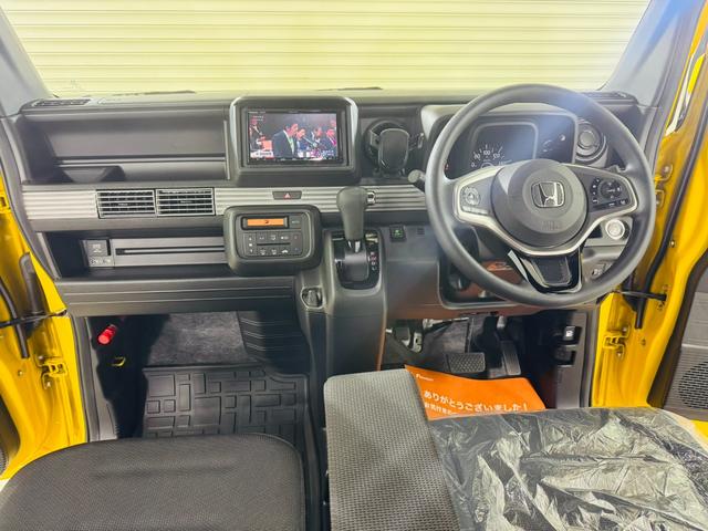 N-VAN+スタイル ファン・ターボ ナビTVBluetoothバックカメラETC ドラレコ ルーフコンソール サイドデカール ブラッククロームエンブレム LEDライト LEDフォグ リアフィルム(25枚目)