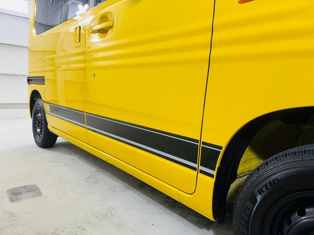 N-VAN+スタイル ファン・ターボ ナビTVBluetoothバックカメラETC ドラレコ ルーフコンソール サイドデカール ブラッククロームエンブレム LEDライト LEDフォグ リアフィルム(33枚目)