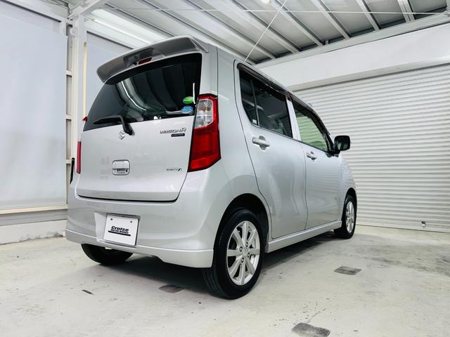 ワゴンＲ ＦＸリミテッド　プッシュスタート　ＣＤ　ＥＴＣ　キーレス２個　マット　バイザー（5枚目）