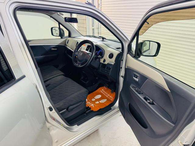 ワゴンＲ ＦＸリミテッド　プッシュスタート　ＣＤ　ＥＴＣ　キーレス２個　マット　バイザー（8枚目）