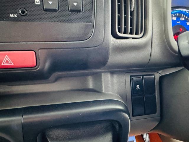 エブリイ ジョインターボ　ＣＤキーレスＬＥＤライトクラッチセット交換済み（20枚目）