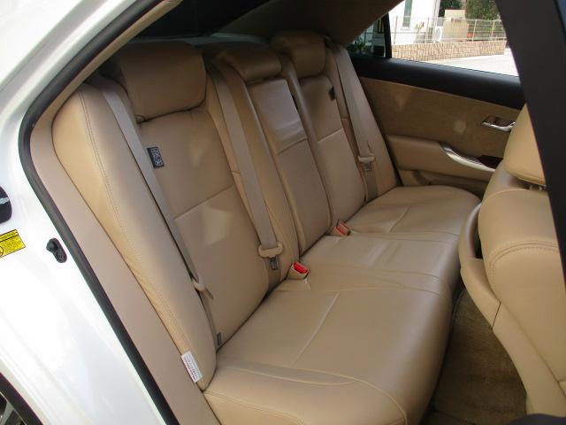 クラウン 2.5ロイヤルサルーン プレミアムエディション(25枚目)