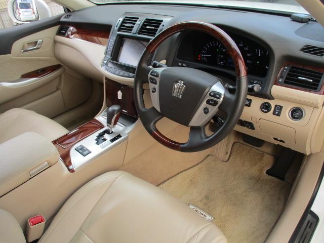 クラウン 2.5ロイヤルサルーン プレミアムエディション(27枚目)