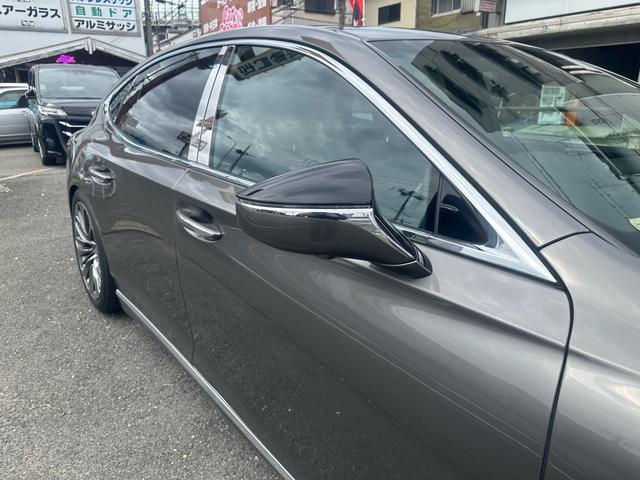 LS LS500h Iパッケージ 禁煙車 サンルーフ 全周囲カメラ コーナーセンサー エアサスコントローラー 純正ナビ Bluetooth 純正20インチOPホイール 前後ドライブレコーダー ETC 黒革 シートヒーター シートクーラ(7枚目)