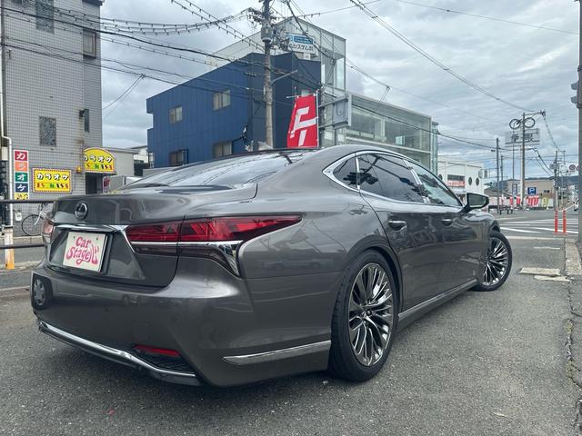 LS LS500h Iパッケージ 禁煙車 サンルーフ 全周囲カメラ コーナーセンサー エアサスコントローラー 純正ナビ Bluetooth 純正20インチOPホイール 前後ドライブレコーダー ETC 黒革 シートヒーター シートクーラ(11枚目)