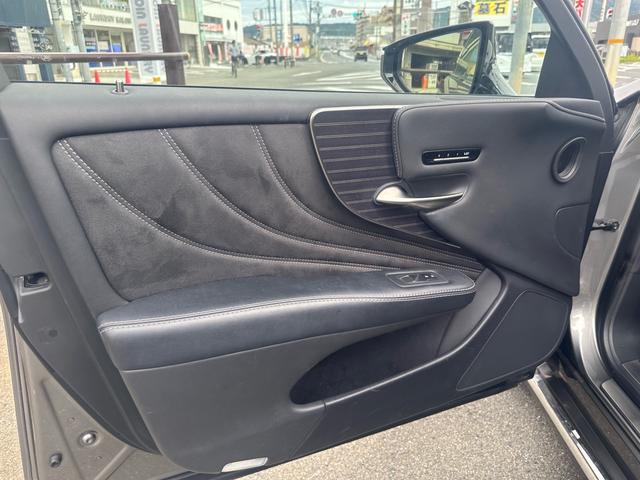 LS LS500h Iパッケージ 禁煙車 サンルーフ 全周囲カメラ コーナーセンサー エアサスコントローラー 純正ナビ Bluetooth 純正20インチOPホイール 前後ドライブレコーダー ETC 黒革 シートヒーター シートクーラ(48枚目)